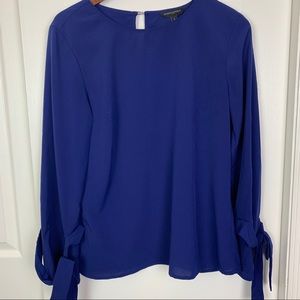 3/$25 Banana Republic Cobalt Tie Sleeves Top